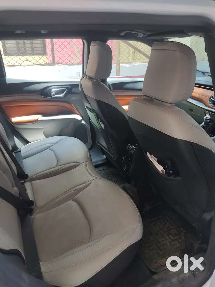 Jeep Compass 2.0 Diesel Manual 2025 Km Driven