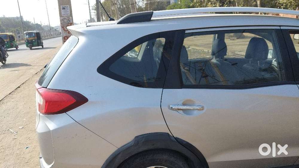 Honda Br-v Style Edition V Cvt, 2017, Petrol