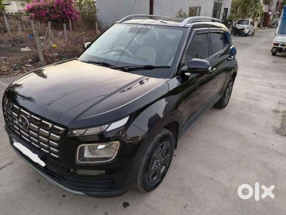 Most Demanded Hyundai Venue S+ Diesel 2023 Showroom Condition