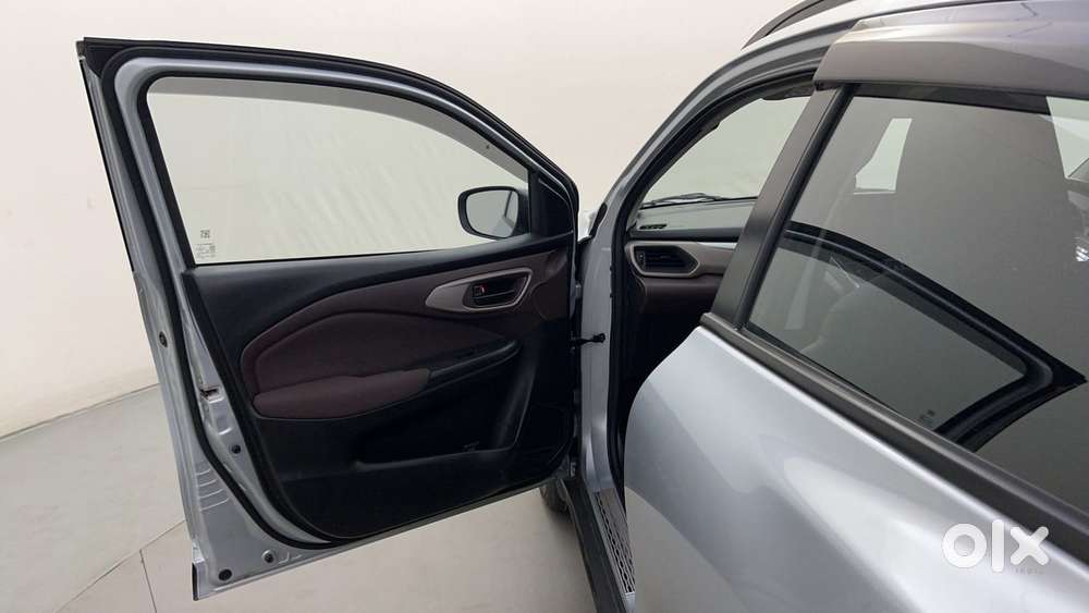 Maruti Suzuki Fronx Delta Plus 1.2l Ags, 2024, Petrol