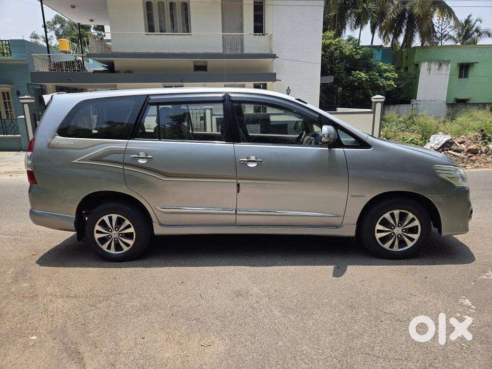 Toyota Innova 2.5 Z Diesel 7 Seater, 2015, Diesel
