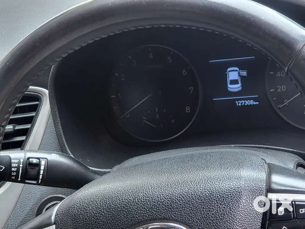 Hyundai Verna 2018 Company Record Service