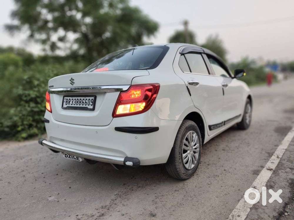 Maruti Suzuki Dzire 1.2 Vxi, 2023, Petrol