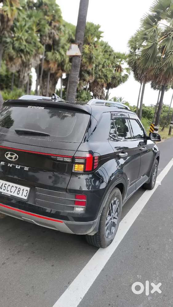 Hyundai Venue 2023 Diesel Sx 22200 Km Driven