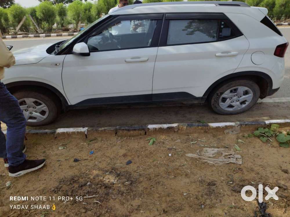 Car In Good Condition , No Accident ,no Skretchs
