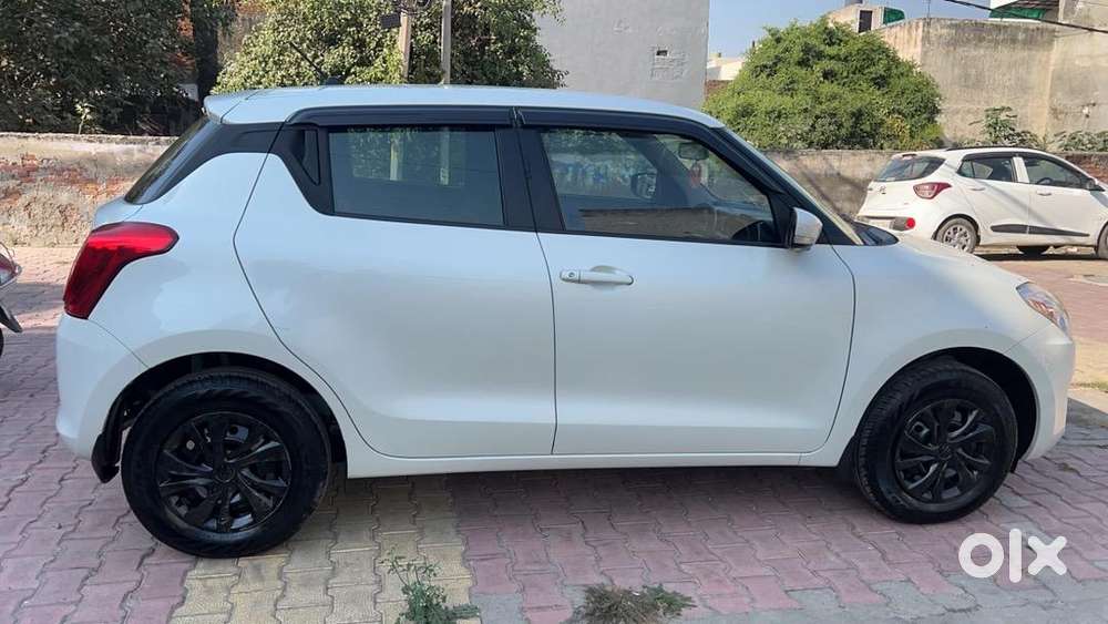 Suzuki Swift 2023 Petrol Good Condition Excellent