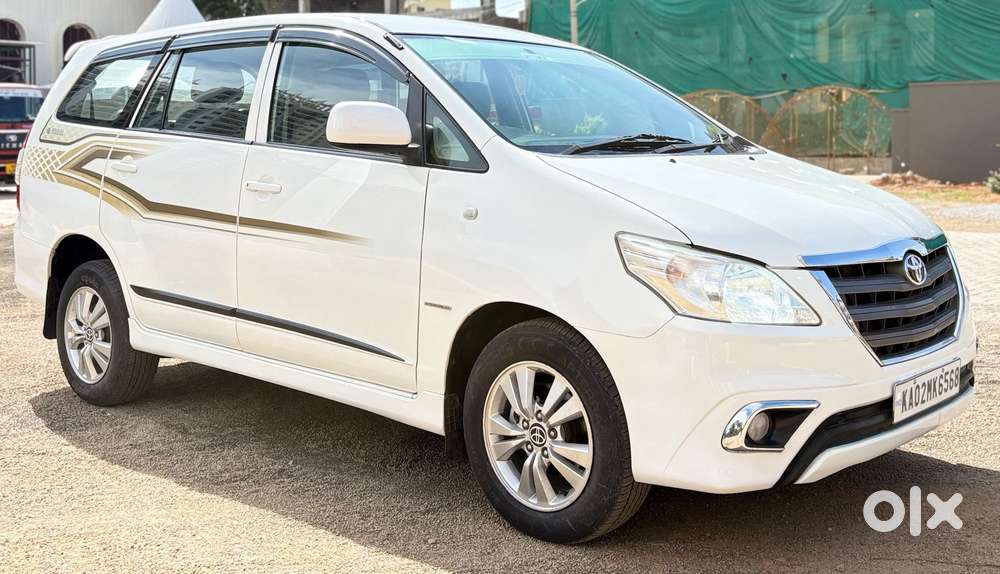 Toyota Innova 2.5 Gx 7 Str Bs-iii, 2015, Diesel