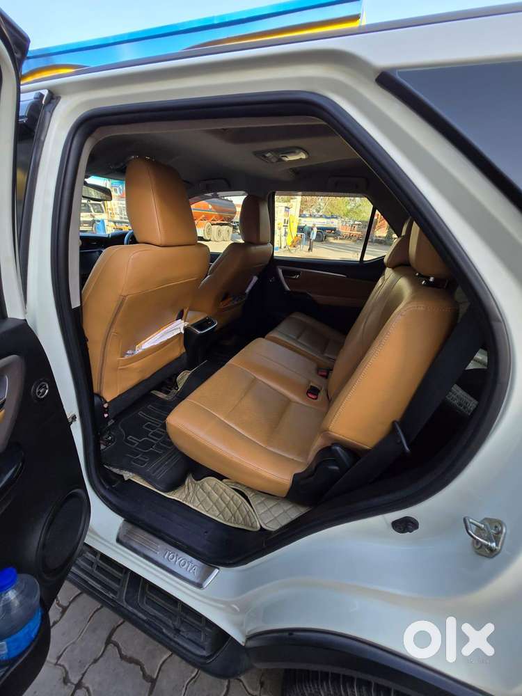 Toyota Fortuner 4x2 At 2.8 Diesel, 2022, Diesel