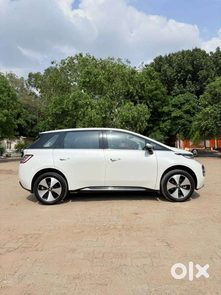 Mg Windsor Ev Essence, 2025, Electric