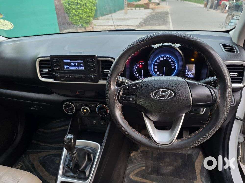 Hyundai Venue 1.2 S (o), 2021, Cng & Hybrids