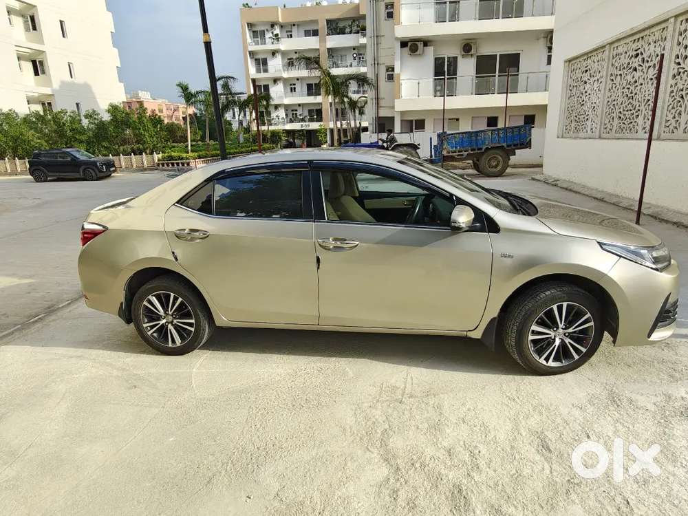 Top Model Toyota Corolla Altis 2019 Vl