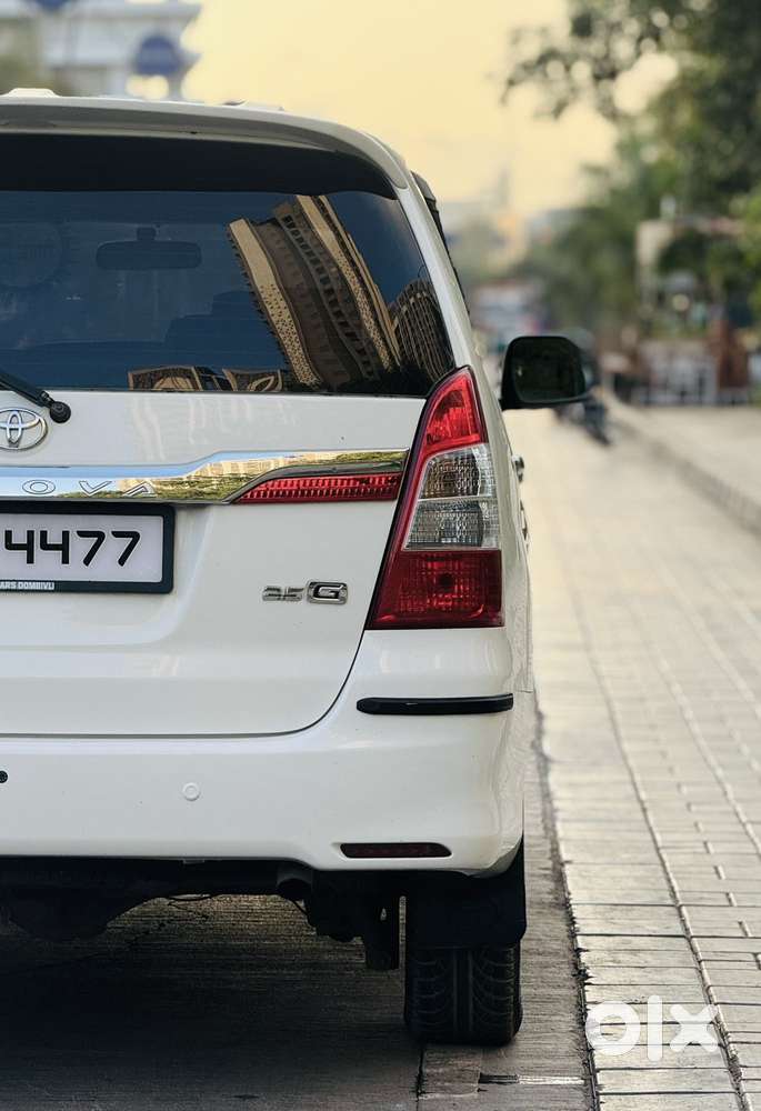 Toyota Innova 2.5 G (diesel) 8 Seater, 2015, Diesel