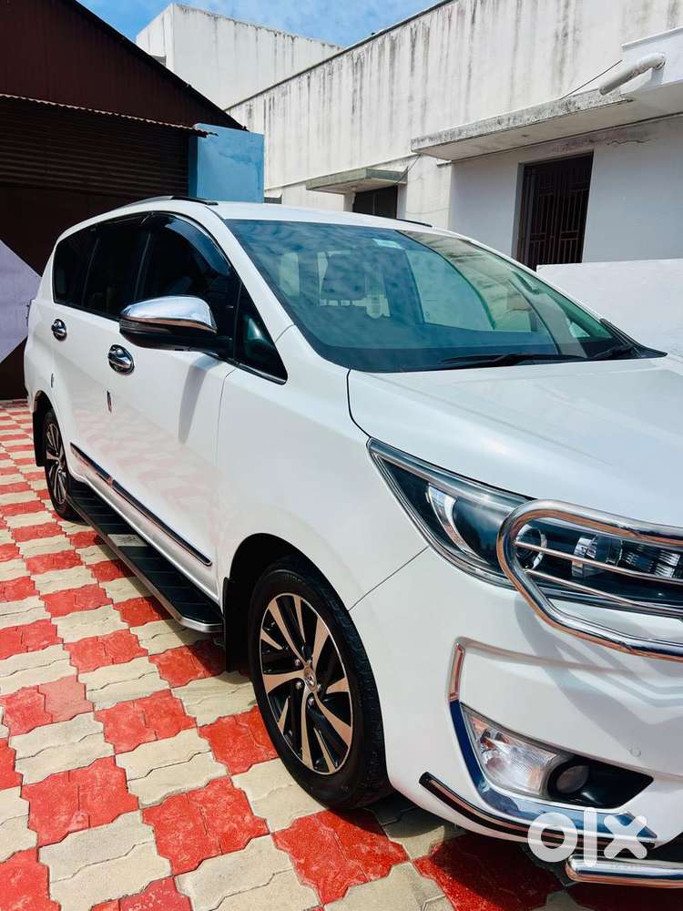 Toyota Innova Crysta 2.4 Z 7 Str, 2023, Diesel