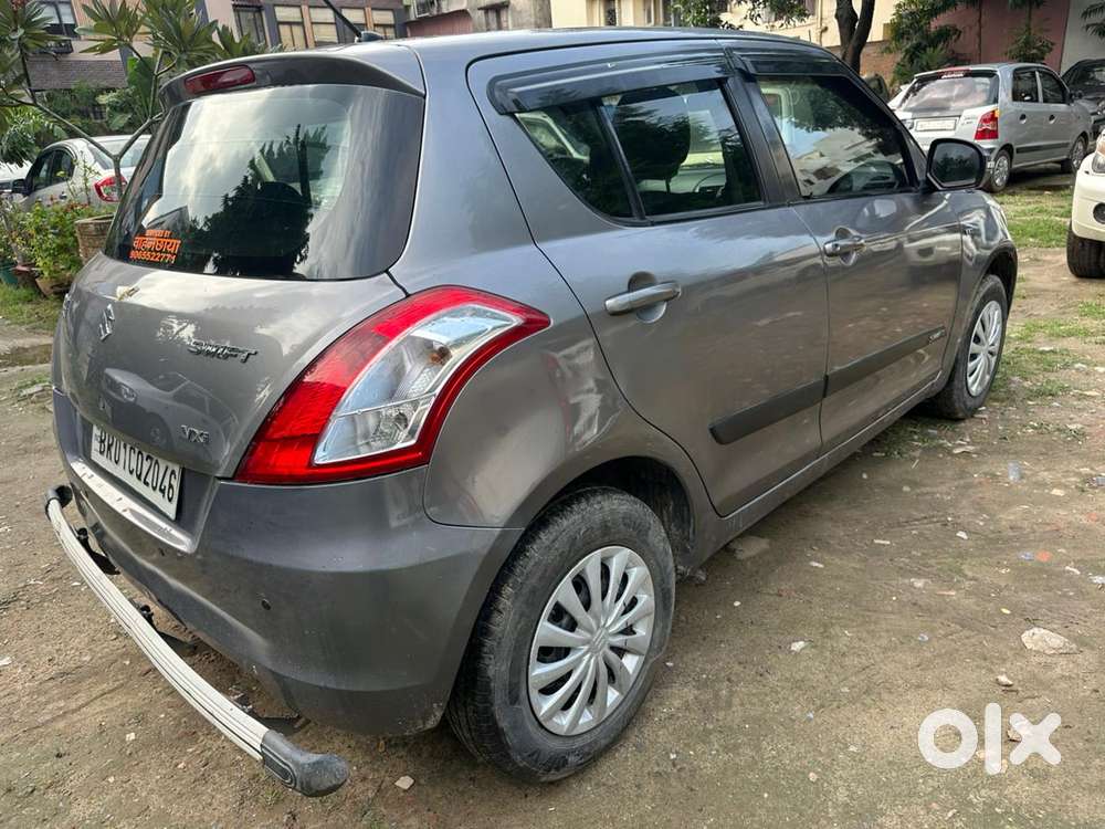 Maruti Suzuki Swift Vxi + Manual, 2015, Petrol