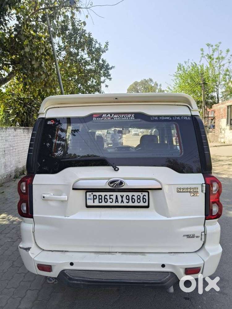 Mahindra Scorpio