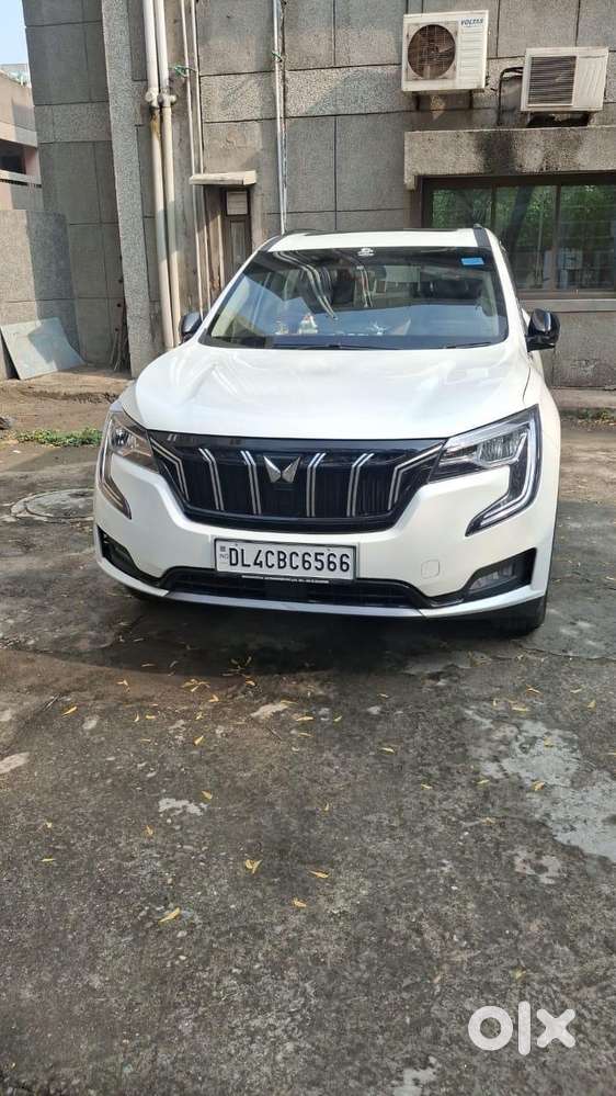 Mahindra Xuv700 2023 Petrol 28000 Km Driven