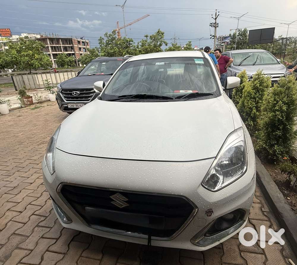 Maruti Suzuki Swift Dzire Vxi Optional, 2023, Petrol