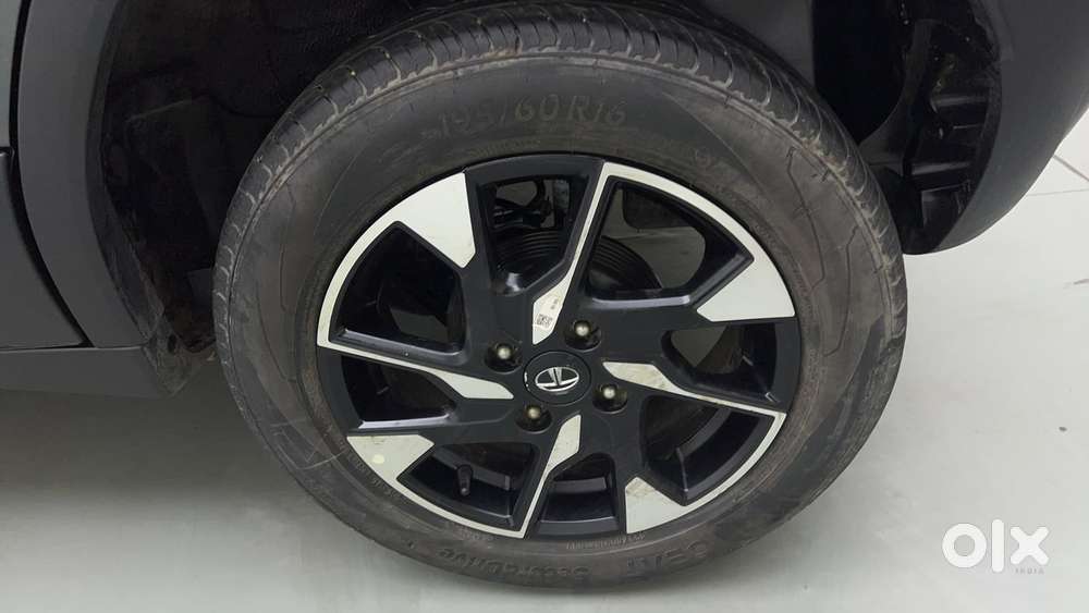 Tata Punch 1.2 Revotron Accomplished Dazzle Pack Mt, 2023, Petrol