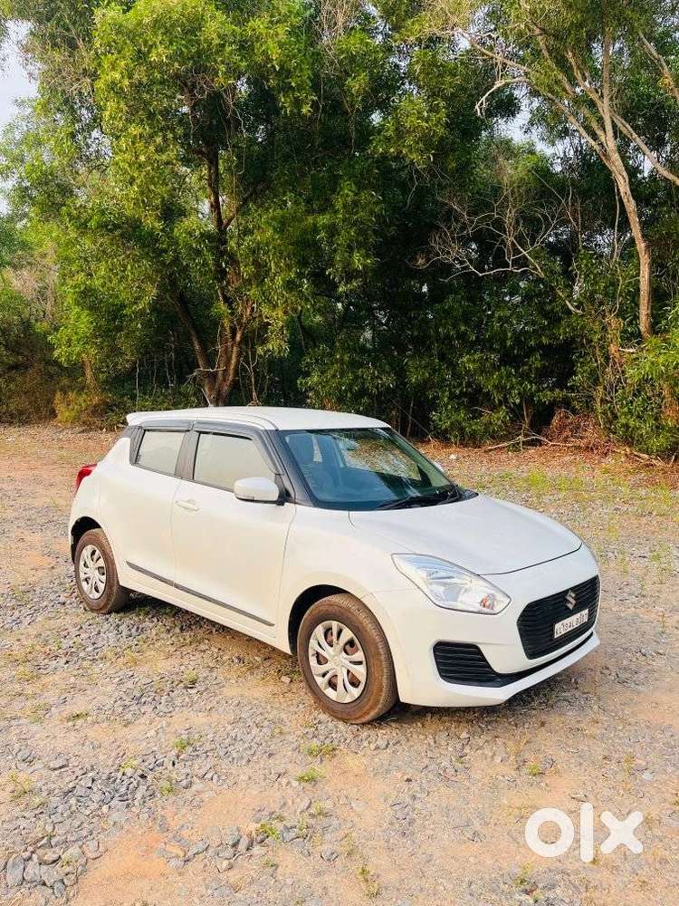 Maruti Suzuki Swift Vxi + Manual, 2018, Petrol