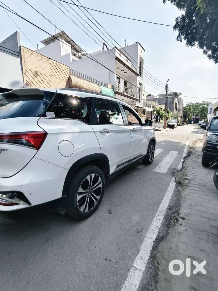 Mg Hector Plus 1.5 Sharp Turbo Cvt 6 Str, 2021, Petrol