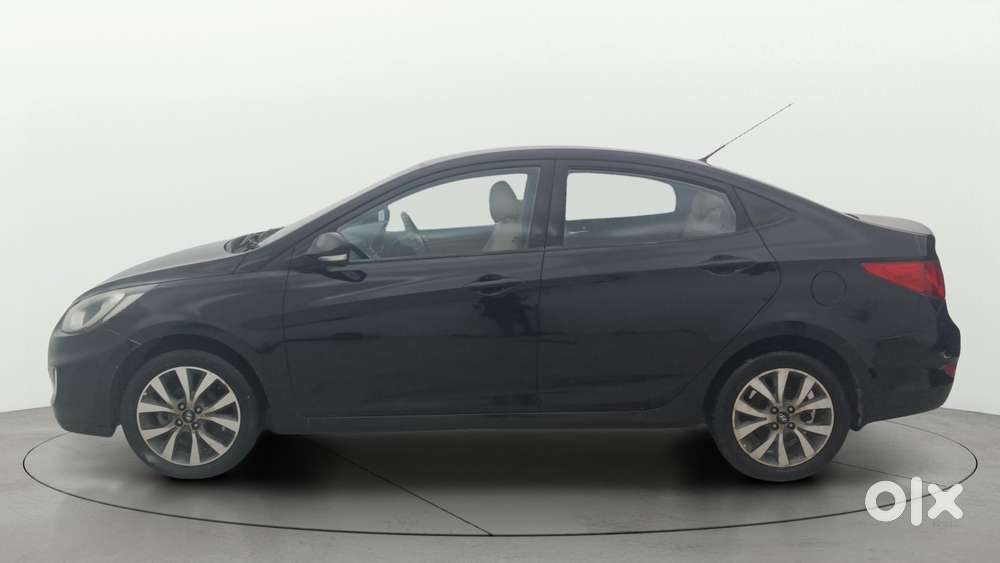 Hyundai Verna Fluidic 1.6 Vtvt Sx, 2014, Petrol