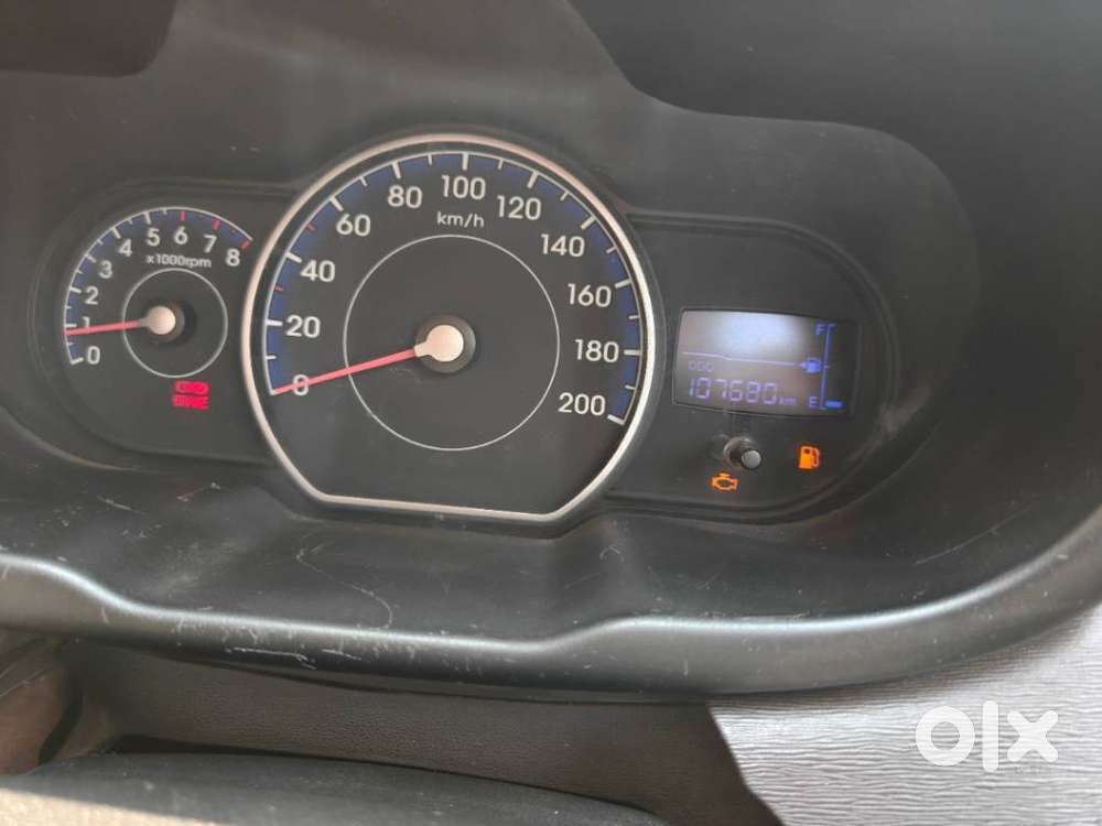 Hyundai I10 Sportz, 2014, Petrol