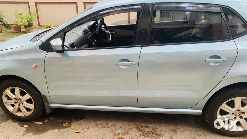 Volkswagen Polo Petrol Manual 2012