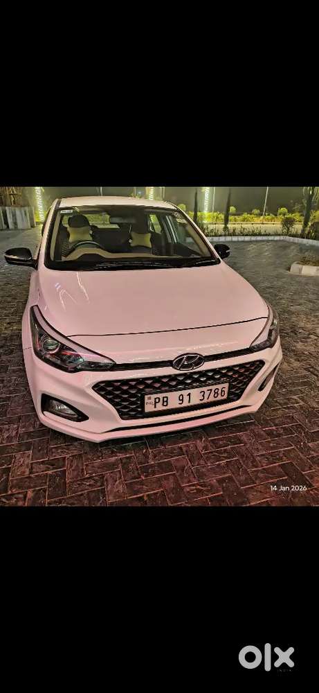 Hyundai I20 Active 2018 Diesel 97000 Km Driven Company Record