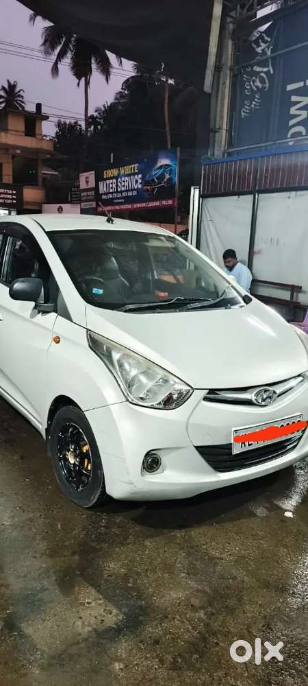 Hyundai Eon 2012 Petrol Well Maintained