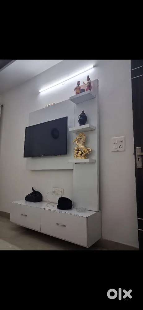 43 inch tv panal white colour
