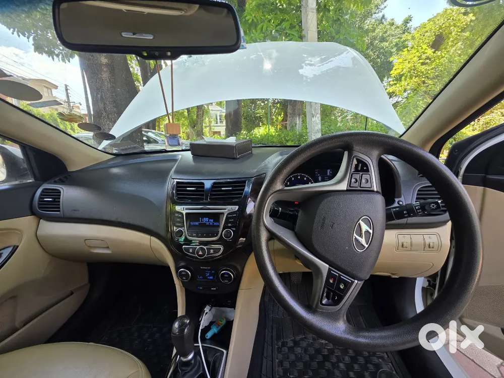 Hyundai Verna 1.6 Sx 2015 Petrol Manual Of Army Officer.