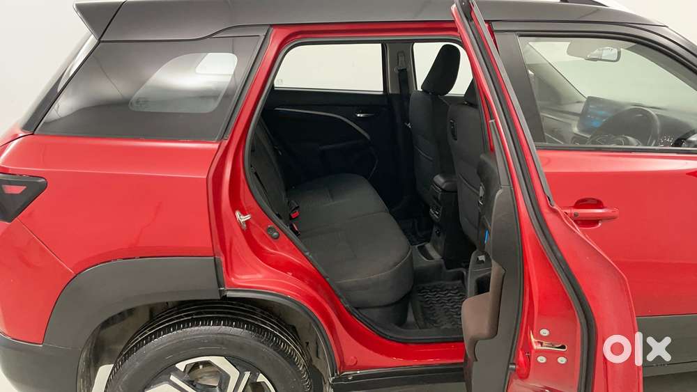 Maruti Suzuki Vitara Brezza 1.5 Zxi Plus At Dual Tone, 2022, Petrol
