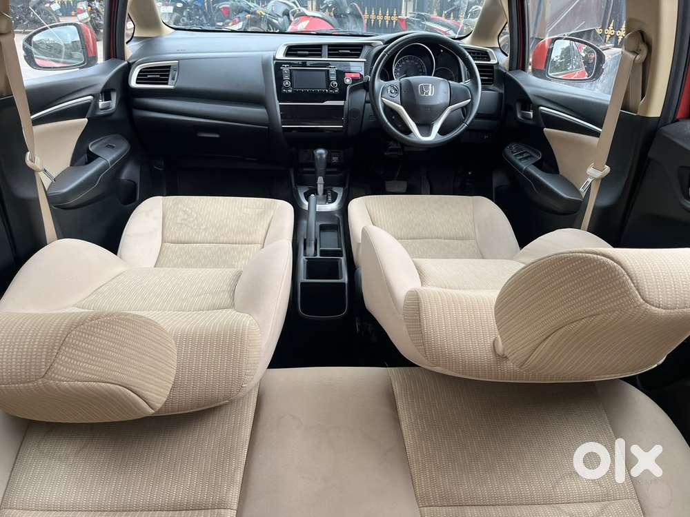 Honda Jazz V Cvt, 2015, Petrol