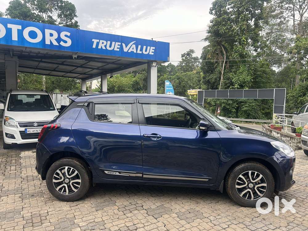 Maruti Suzuki Swift Vxi + Manual, 2021, Petrol