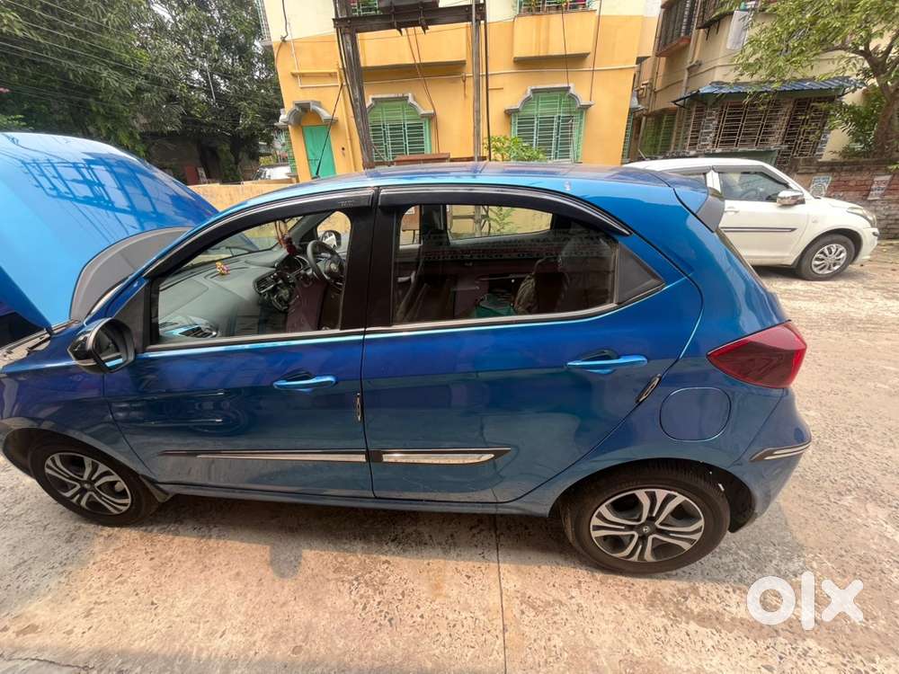 Tata Tiago Petrol 2024