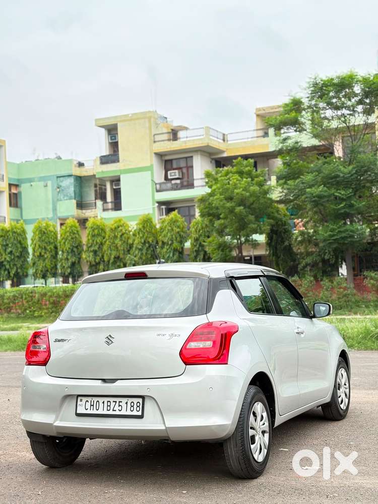 Maruti Suzuki Swift Vxi + Manual, 2020, Petrol