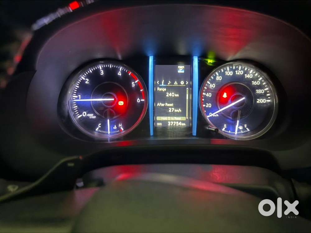 2023 Fortuner 4x2 At  39000km  Single Owner  Well Maintained