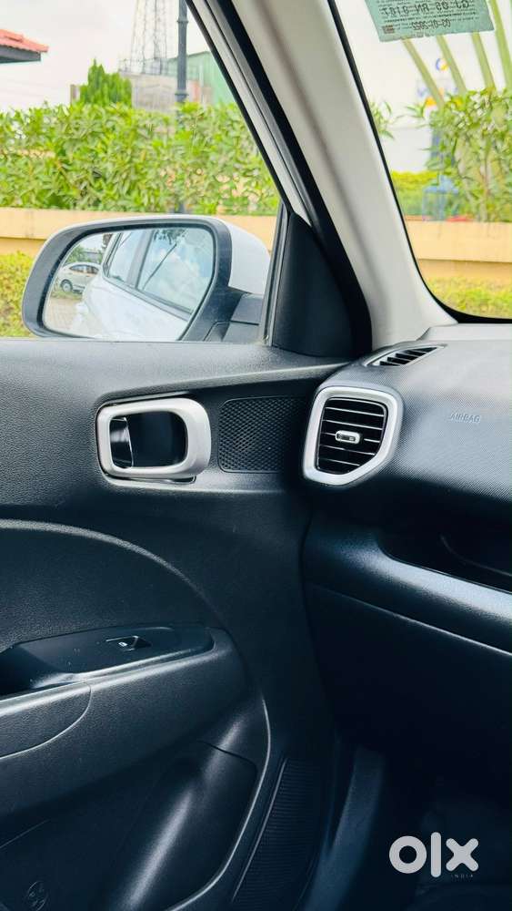 Hyundai Venue 1.2 S (o), 2021, Petrol
