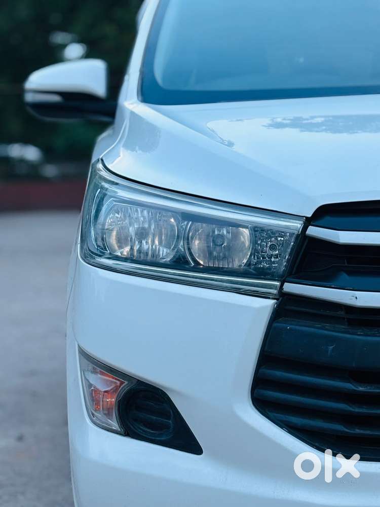 Toyota Innova Crysta 2.4 G Mt, 2017, Diesel