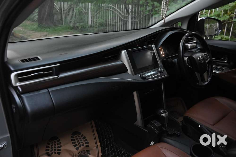 Toyota Innova Crysta 2.8 Zx At, 2017, Diesel