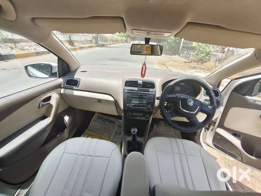 Skoda Rapid Elegance 1.6 Tdi Cr Manual, 2012, Diesel
