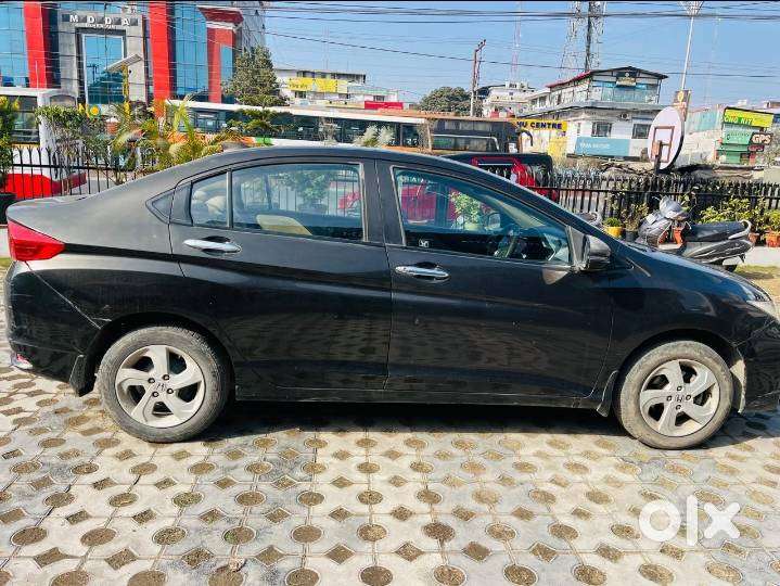Honda City 1.5 V 4th Gen I-vtec Mt, 2016, Petrol