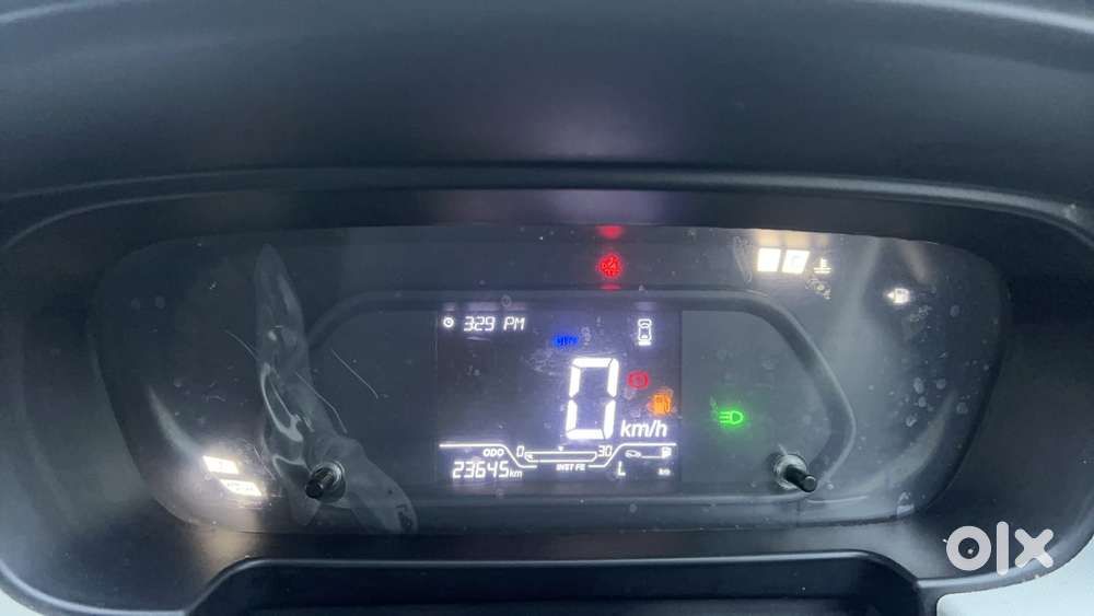 Tata Punch Accomplished Mt Sunroof, 2024, Petrol