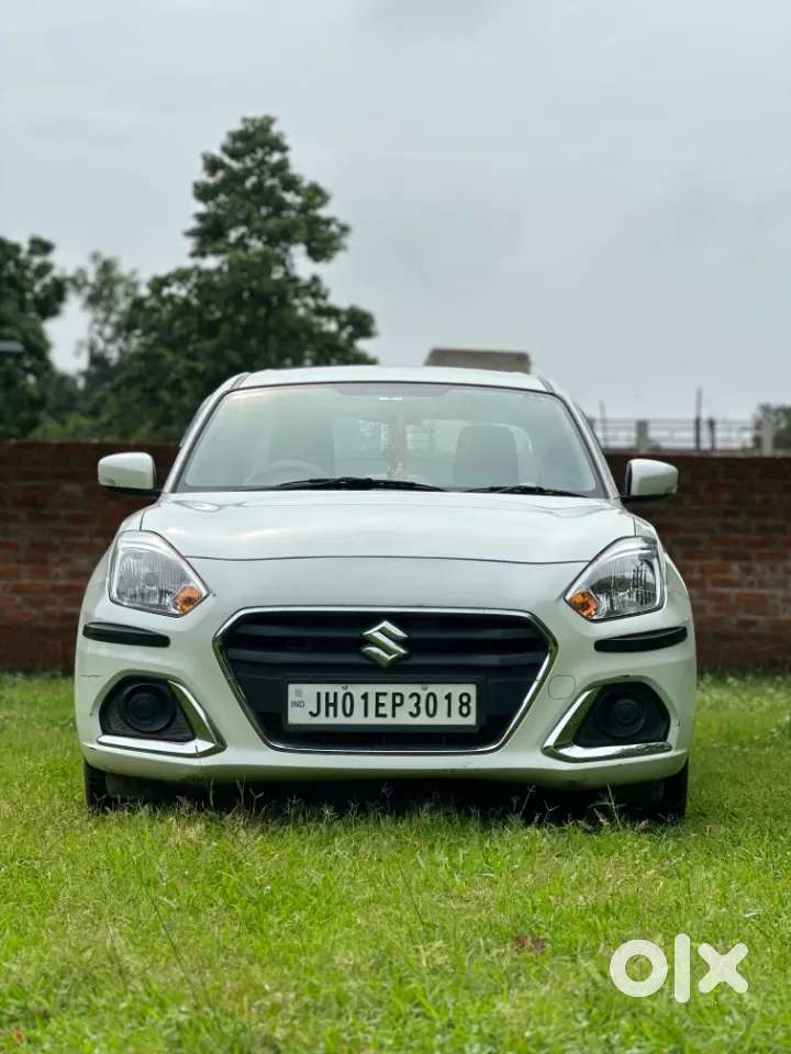 Maruti Suzuki Dzire 1.2 Vxi, 2022, Petrol