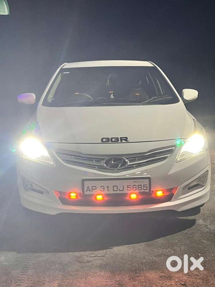 Hyundai Fluidic Verna 2017