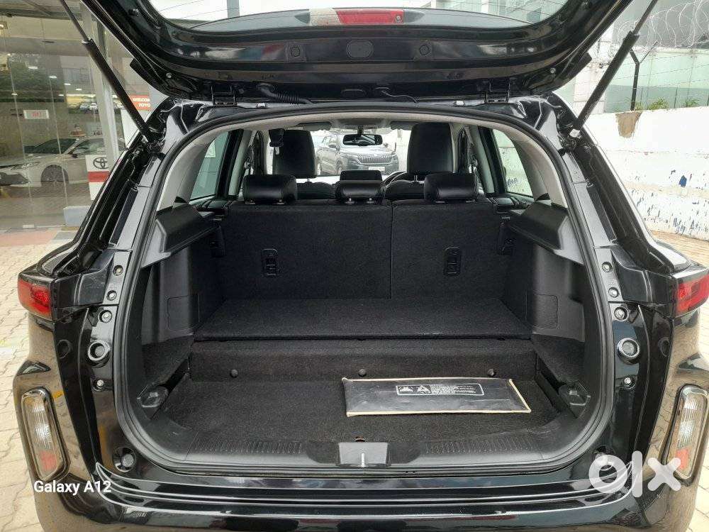 Toyota Urban Cruiser Hyryder 1.5 V Hybrid, 2024, Petrol