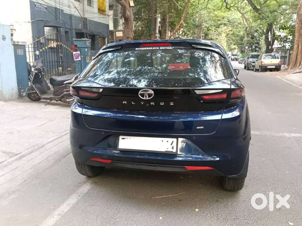 Tata Altroz 1.2 Xta Petrol Dct, 2023, Petrol