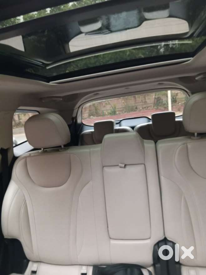 Mahindra Xuv700 2.2 Ax 7 Diesel At Luxury Pack Str, 2022, Diesel