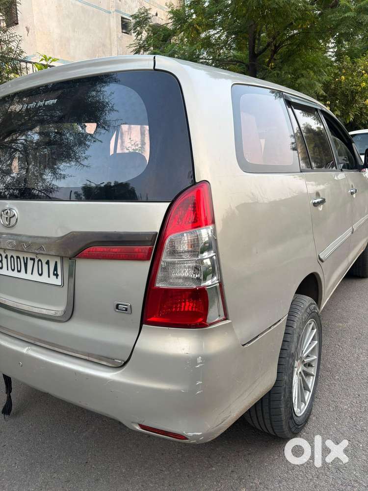 Toyota Innova 2.5 G (diesel) 8 Seater, 2012, Diesel