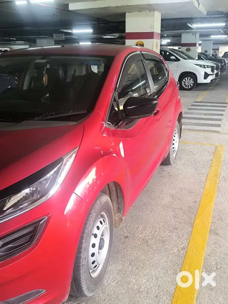 Tata Altroz 1.2 Xe 2021